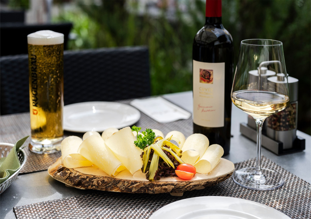 Food loewen restaurant hotel brienzerburli brienz 03
