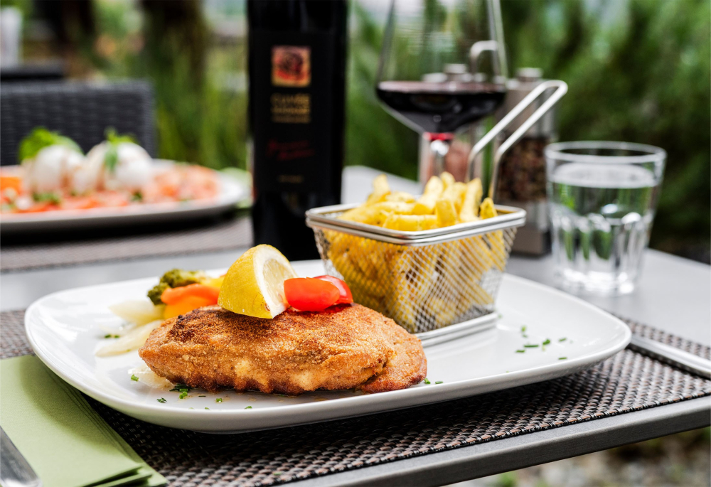 Food loewen restaurant hotel brienzerburli brienz 35